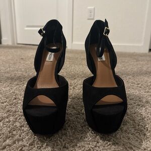 Elegant Black Platform Heels